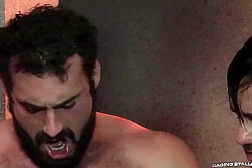 Inked Hairy Bodybuilder Cumshot