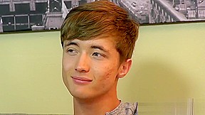 Interviewing a sexy twink Zack Love