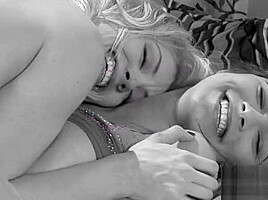 Irresistible teen 18+ Nina James feasts on lesbo pussy