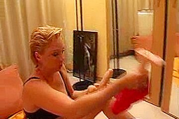 Isabel German pornstar with fucking machine