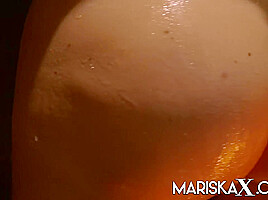 Jada Gets Fucked By The Hottub