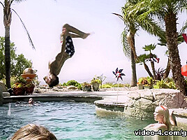 Jade Venus & Izzy Wilde in Trans Pool Party 4, Scene #01