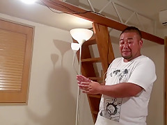 Japanese bear and muscle guy oral job and hand job