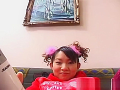 Japanese girl gets her pussy vibrated part1