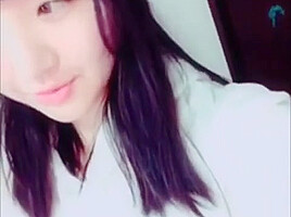 Japanese selfie
