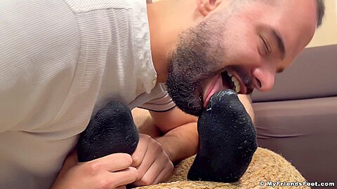Jaxton Trains His Foot Boy - Jaxton & Thom