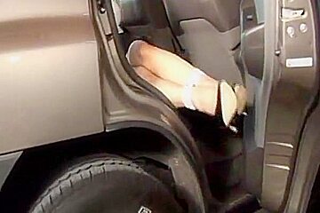 Jewell marceau in car