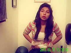 Juicy pussy opens up to pee