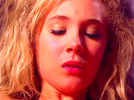 Juno Temple - Curly Blone teen 18+, Topless Small Boobs - Kaboom (2010)