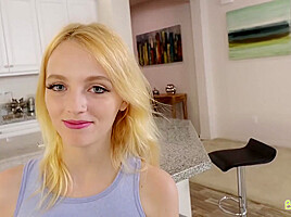 Kate Bloom Lets Play House 2