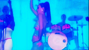 Katy Perry, Shakira & more sexy performance