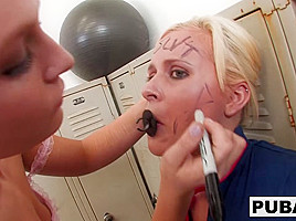 Kelly Surfer Jamey Janes in Kelly Surfer Get Bullied In The Locker Room Jamey Janes - PUBA