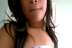 Kinky shemale gets her anal pumped deep
