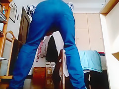 Kocalos - Wearing my new tight jeans