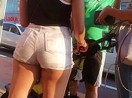 Latina college girl Booty in White Jean Shorts