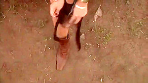 Latina fools around outside - Latin-Hot