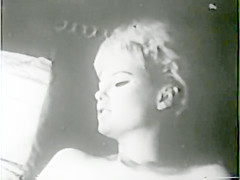 Lesbian Peepshow Loops 628 50's and 60's - Scene 2