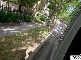 Low Key Freak Fucks on The Bus