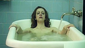 Lucia Romano and Rita Batata - Motel S01E05