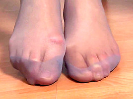 Marina's hot Pantyhosed Feet ][