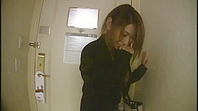 Married woman picking up ikase 061