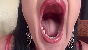 Michelle Vince Mouth Fetish & Teeth