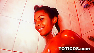 Mikaylina Shower