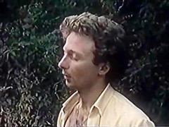Moana Pozzi outdoor sex Valentina, ragazza in calore (1981)