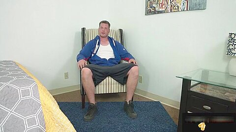 Muscular hunks kinky cocksucking party
