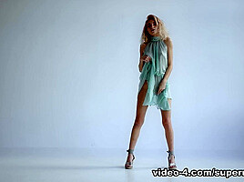 My First Time with Bella Luz - SuperbeModels