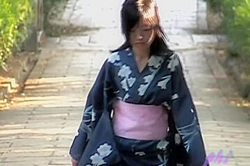 Mysterious sweet geisha is having unexpected sharking encounter with some fellow