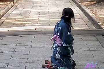 Mysterious sweet geisha is having unexpected sharking encounter with some fellow