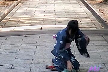Mysterious sweet geisha is having unexpected sharking encounter with some fellow
