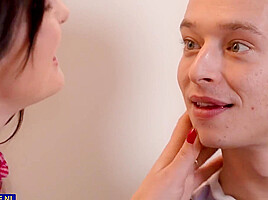 Nikki Nuttz - A Mature Woman Wants To Relax With A Young Man After Work