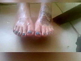 Oily Foot Tease w Quick Footjob