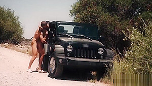 Outdoor sex with my GF while in Rome at the highway