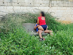Pareja Step son Grabados Teniendo Sexo En Una Casa Abandonada
