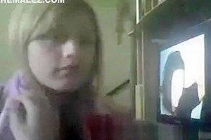 Petite Teenage Girl Suddenly Pulled Out a Cock
