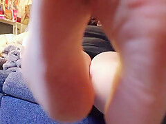 Pov Your Goth Gf Makes You Watch Her Toes While She Ignores You
