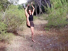 Public Amateur Sex In The Woods Outdoor, Small Flexible Girl