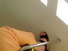 Public Feet 135