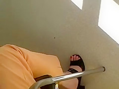 Public Feet 135