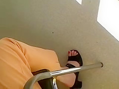 Public Feet 135