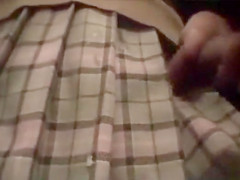 Public cumshots on Japanese cuties in pleated skirts