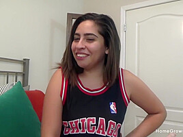 Putting Cute Amateur Mariahs Mouth To Work