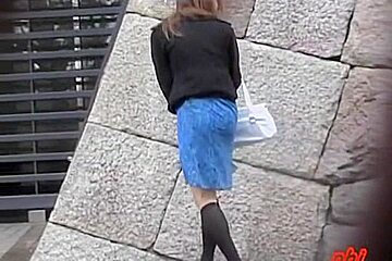 Rain sharking meeting with long-legged skinny tramp being caught of her guard