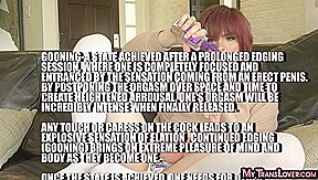 Redhead shemale fucks female slut in wet pussy hole