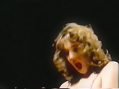 Retro Classic - Satin Lesbo Action