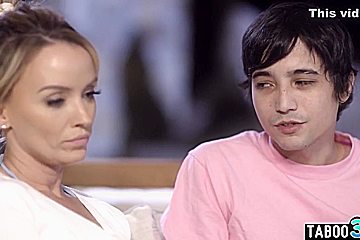 Ricky Spanish And Pristine Edge In Skinny Stepmom Stepmom Wants To Feel A Penis
