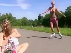 Roller girls give a show